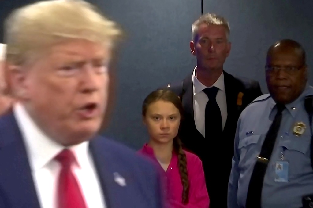 Captan en video el gesto de Greta Thunberg al ver a Donald Trump