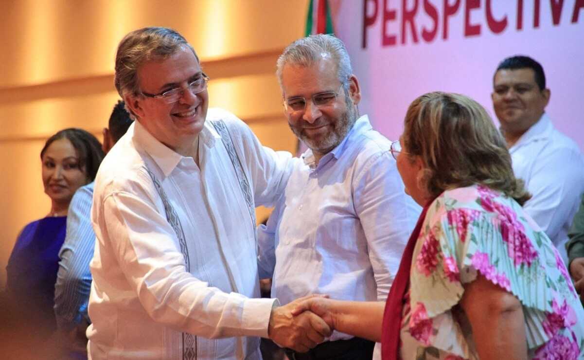 Ebrard evade tema de pacto con "corcholatas" sobre encuestas en Morena