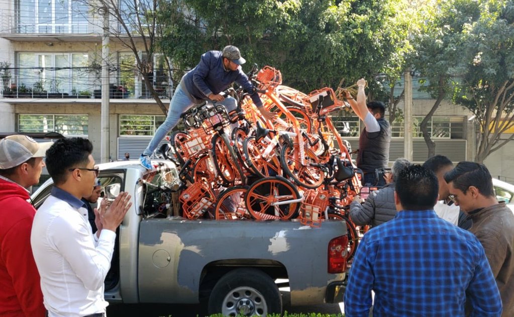 Alcaldía Benito Juárez retira bicicletas por obstrucción de vía pública