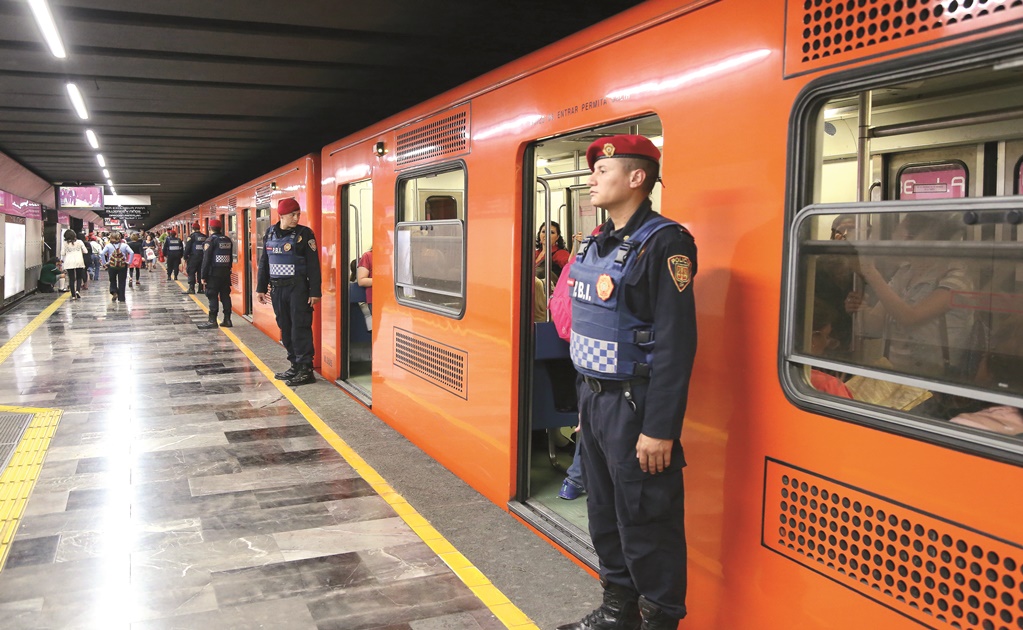 Detienen a elementos de PBI por presunta extorsión en el Metro 