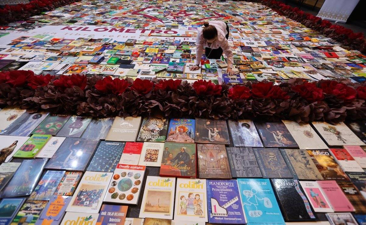 "Kilómetro del Libro", la iniciativa para recolectar libros para escuelas de Texcapilla en Edomex