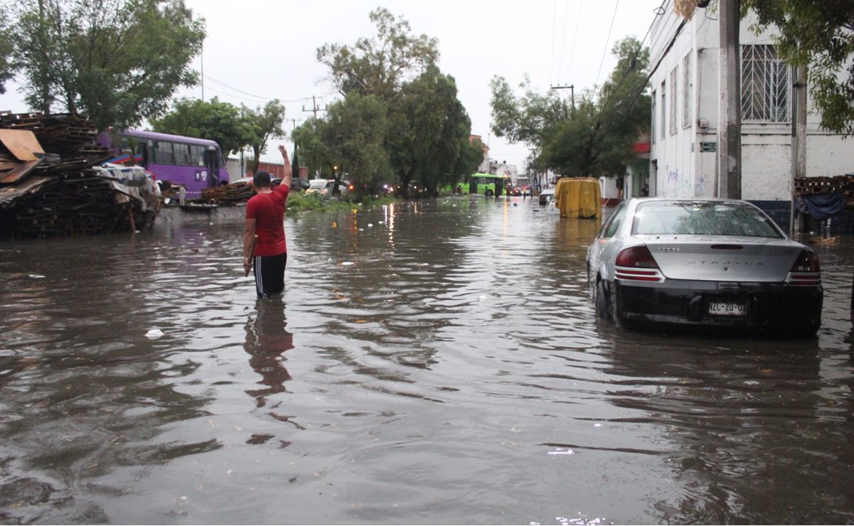 FOTOS Y VIDEOS: Fuertes lluvias provocan deslaves e inundaciones en municipios de Edomex