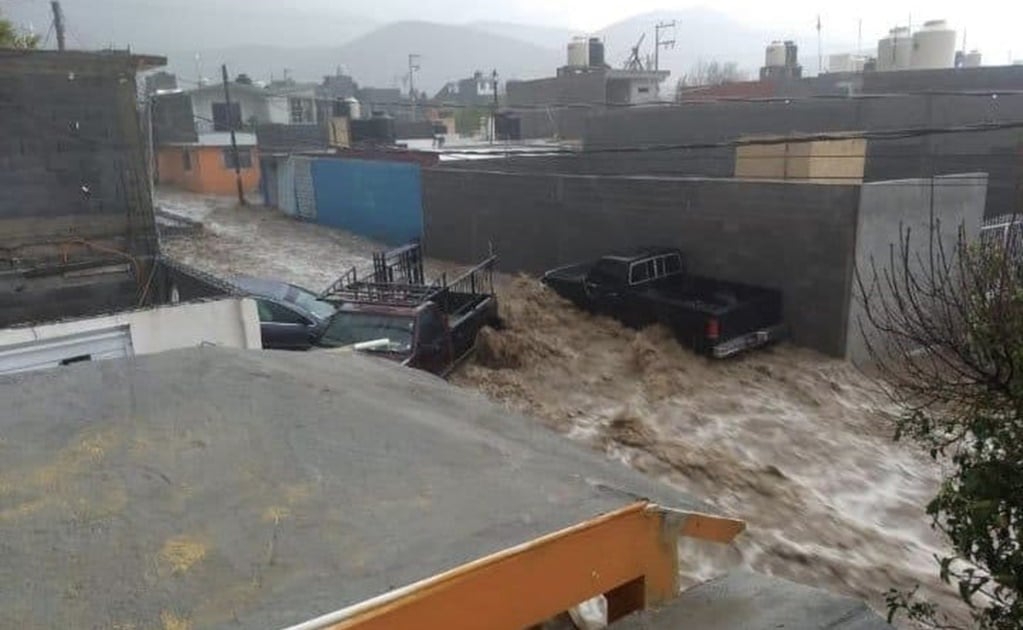 Lluvias en Zacatecas arrastran vehículos y dejan a comunidad incomunicada