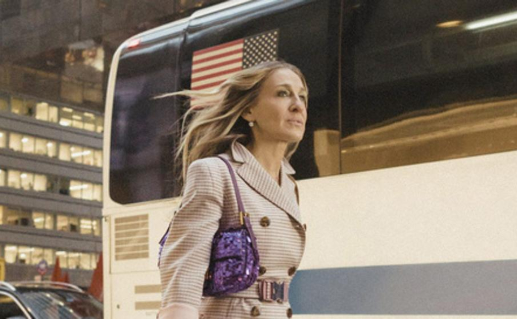 El icónico bolso 'Baguette' de Fendi regresa gracias a Carrie Bradshaw