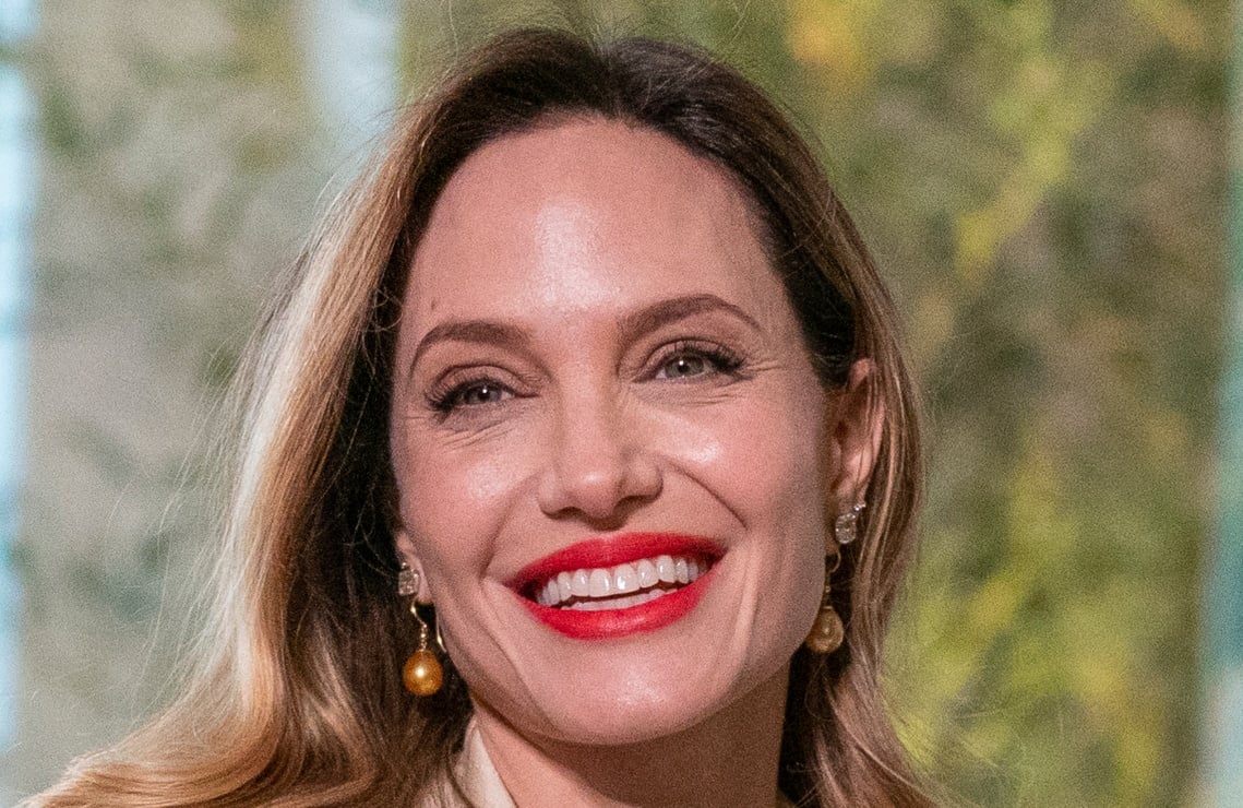 Angelina Jolie recuerda a su mamá con un emotivo mensaje en el Día Mundial del Cáncer de Ovario