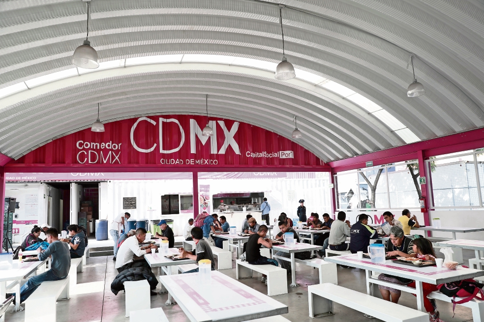 Comedores públicos y comunitarios en CDMX: ¿Cómo operan y cuánto cuesta cada ración?