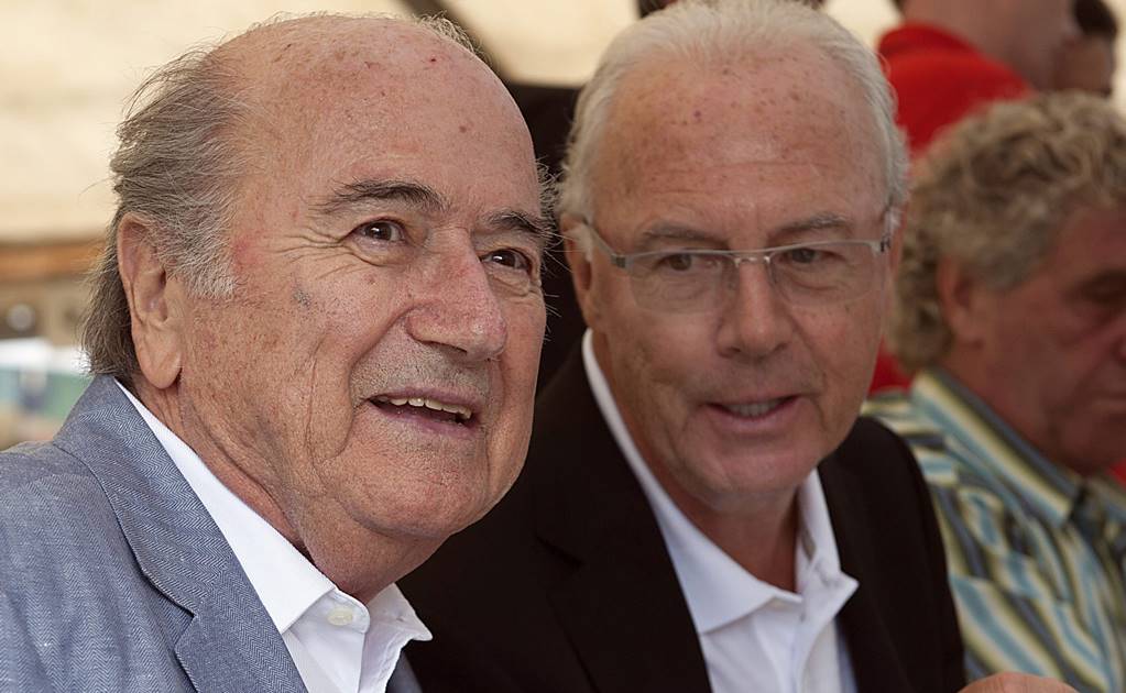 Aseguran que hubo acuerdo entre Beckenbauer y Blatter 