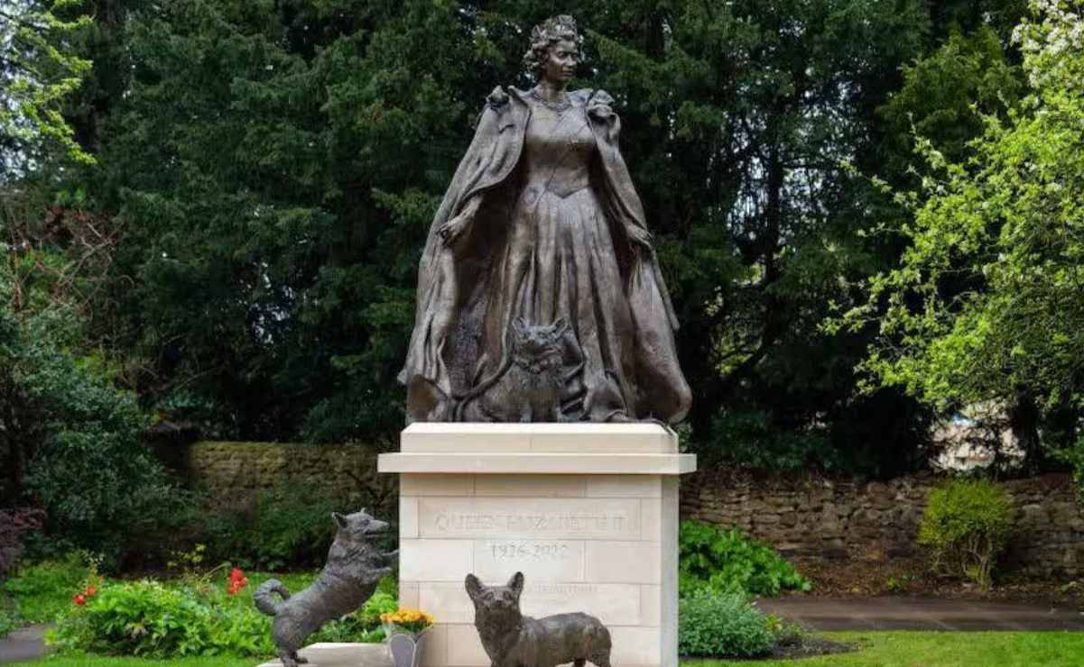 Isabel II, siempre con sus corgis: así es el monumento póstumo de la reina británica