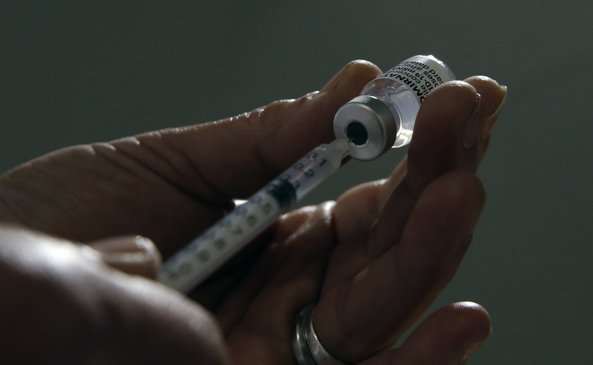 Dos dosis de la vacuna Covid, cruciales para protegerse contra variante delta: EMA
