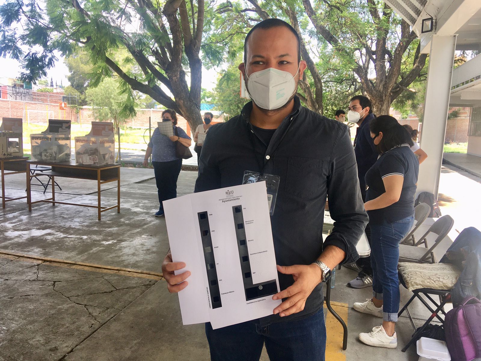 Hay boletas braille para que las personas ciegas ejerzan su derecho a votar 