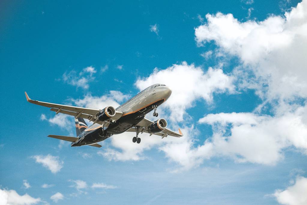 Aerolíneas engañaron a consumidores y son responsables por cambios de horarios en vuelos: Profeco