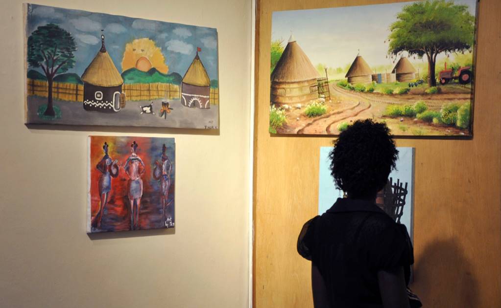 Arte, una catarsis para refugiados en Kenia