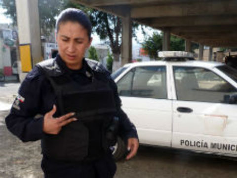 Festejan a Madres de Familia Policías