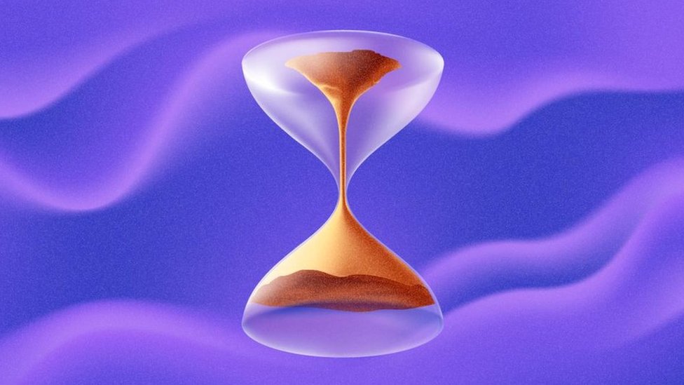 Científicos logran "retroceder el tiempo" utilizando una computadora cuántica