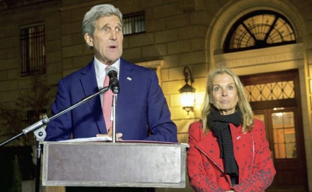 Kerry recalls Mexican victim of Paris terrorist attacks