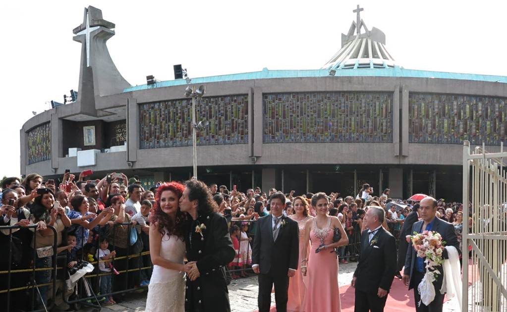 Alex y Chela Lora renuevan votos en la Basílica