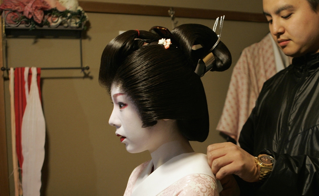 El mundo de las geishas sigue fiel al pasado de Japón