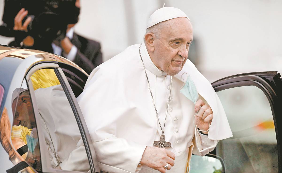 Papa incluye pederastia en Código de Derecho