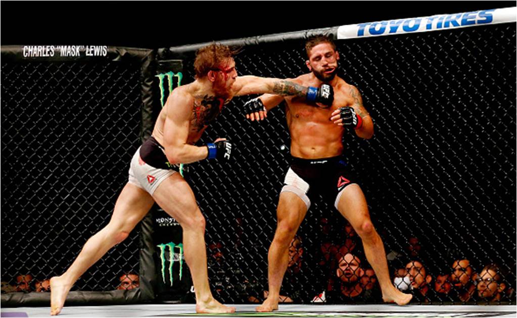 McGregor vence a Mendes en UFC 189