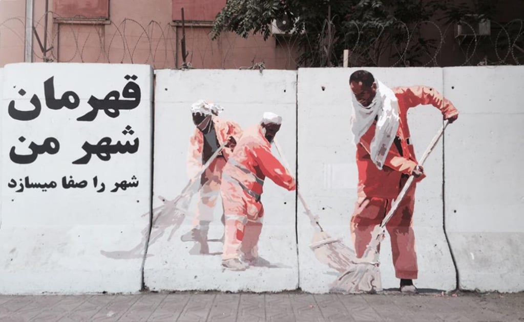 Banksy afgano pinta paredes en Kabul