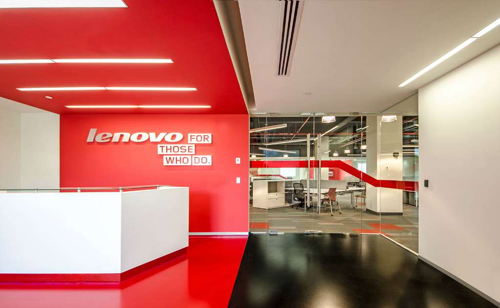 Ingresos de Lenovo caen 8% 