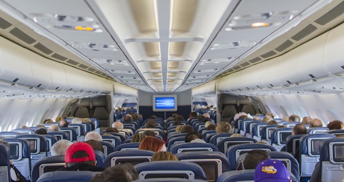 Estos son los asientos más seguros en un avión 