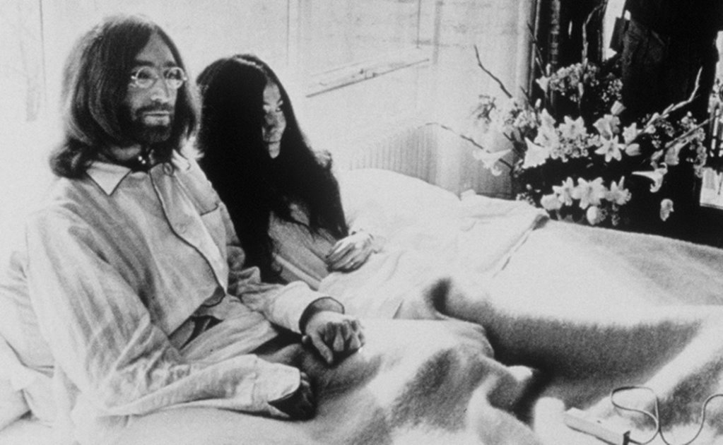 Yoko Ono cree que Lennon deseaba tener sexo con un hombre