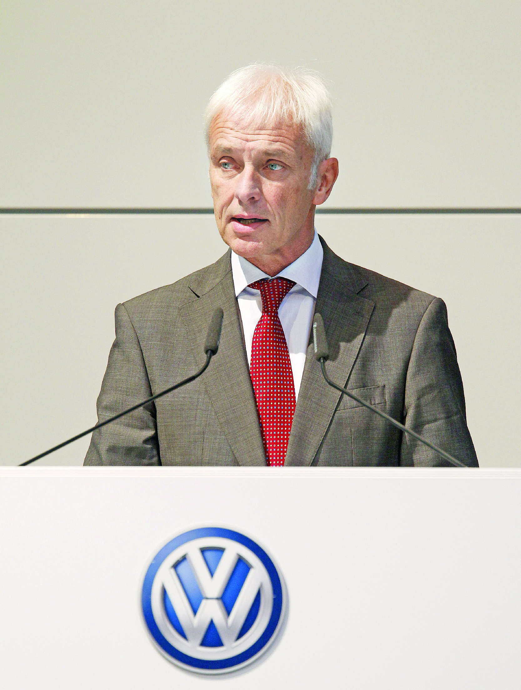 VW anuncia estrategia para resolver su crisis
