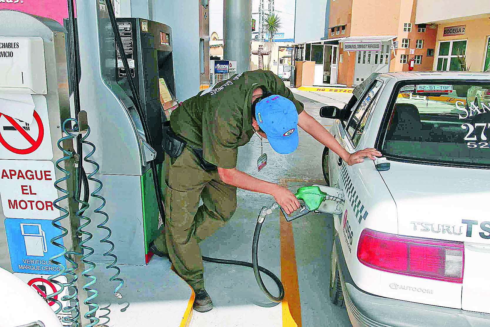 Fin a precio único de gasolina, pide Cofece