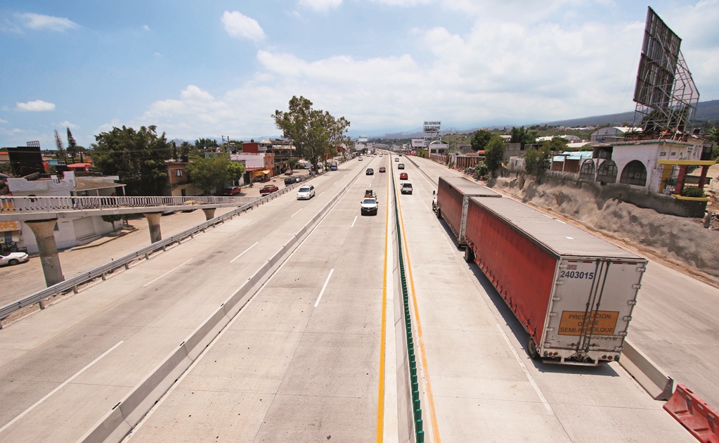 Investigan prácticas anticompetitivas en autopista a Acapulco