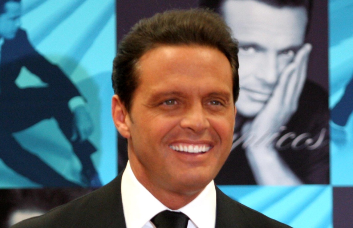 Todo sobre el alboroto de la supuesta demanda a Luis Miguel por pensión alimenticia