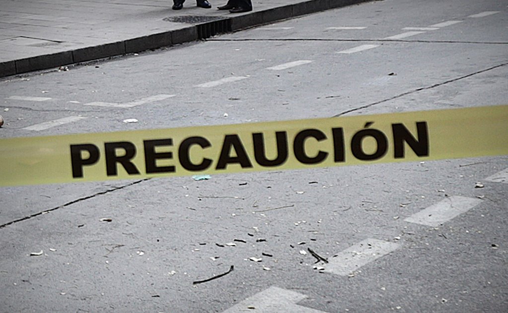 Suspenden clases por balacera en Zacualpan, Colima ; pobladores acusan a maestra de estar coludida con crimen organizado