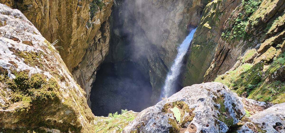 Así es el asombroso Sótano del Popócatl y su cascada