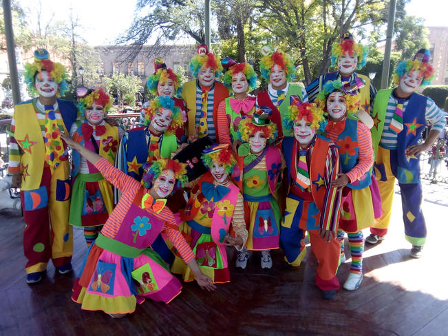 Roban sonrisas para ayudar a niños de la calle