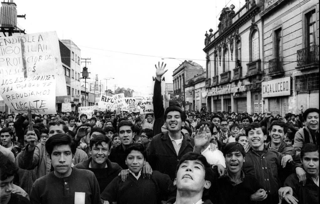 Estudiantes pidieron usar imágenes de Zapata y Juárez en marchas del 68