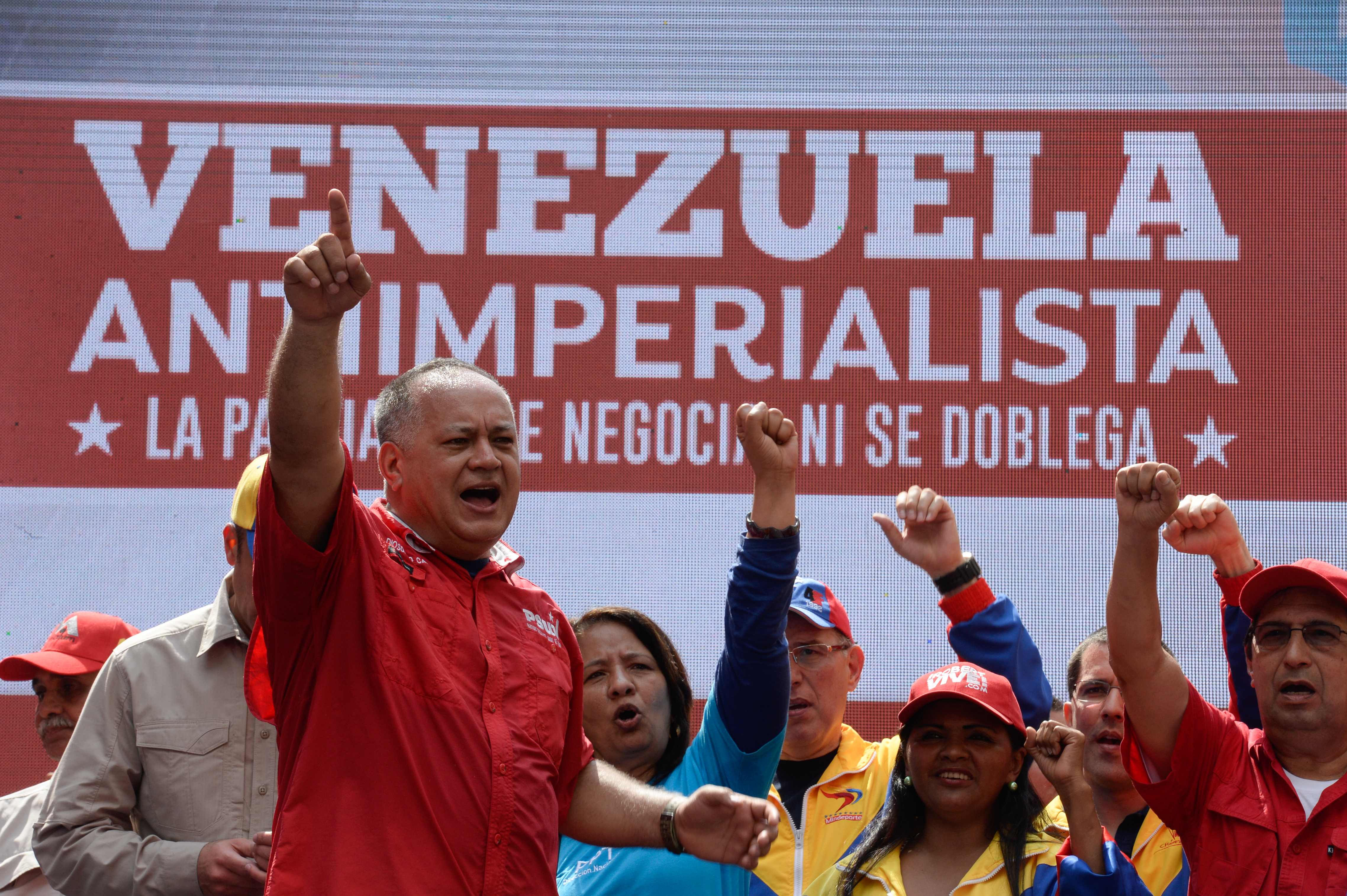 Cabello llama "hipócrita" a México por respaldar a OEA sobre Venezuela
