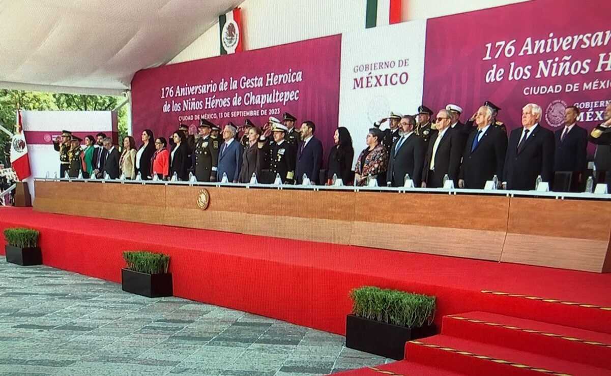 AMLO encabeza ceremonia a los Niños Héroes de Chapultepec, sin presidentes del Poder Judicial y Legislativo
