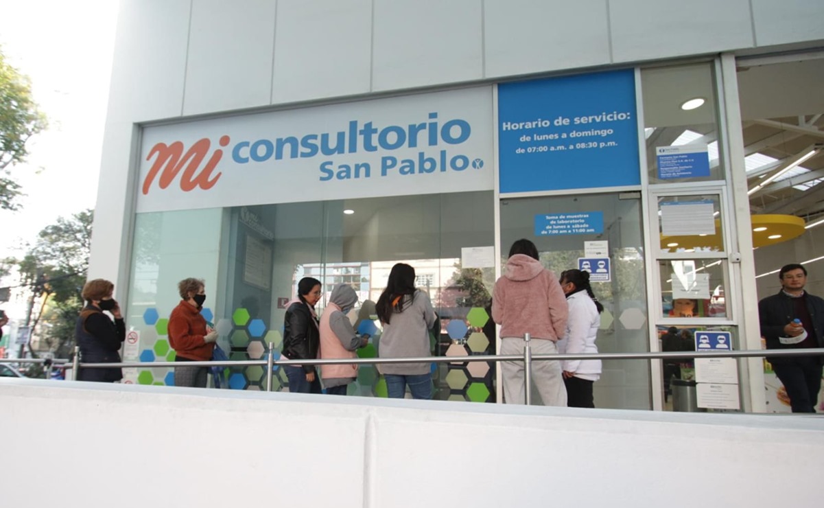 Clientes agotan vacunas Pfizer en farmacias San Pablo; este jueves recibirán 16 mil más