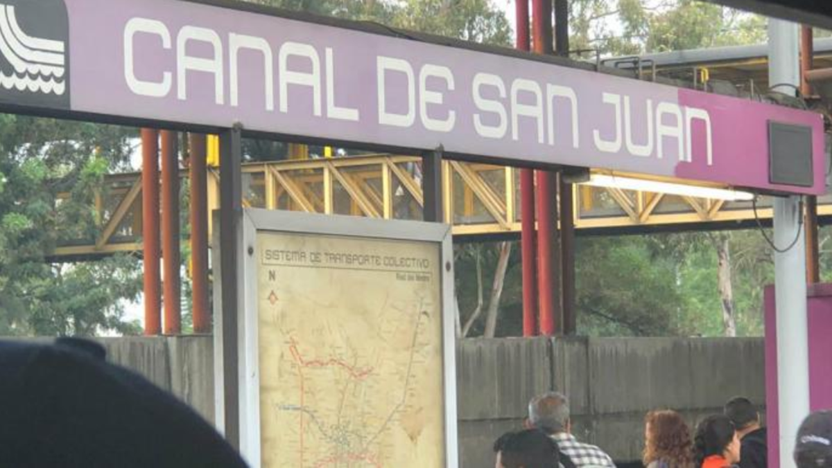 Hombre muere de un infarto en Metro Canal de San Juan