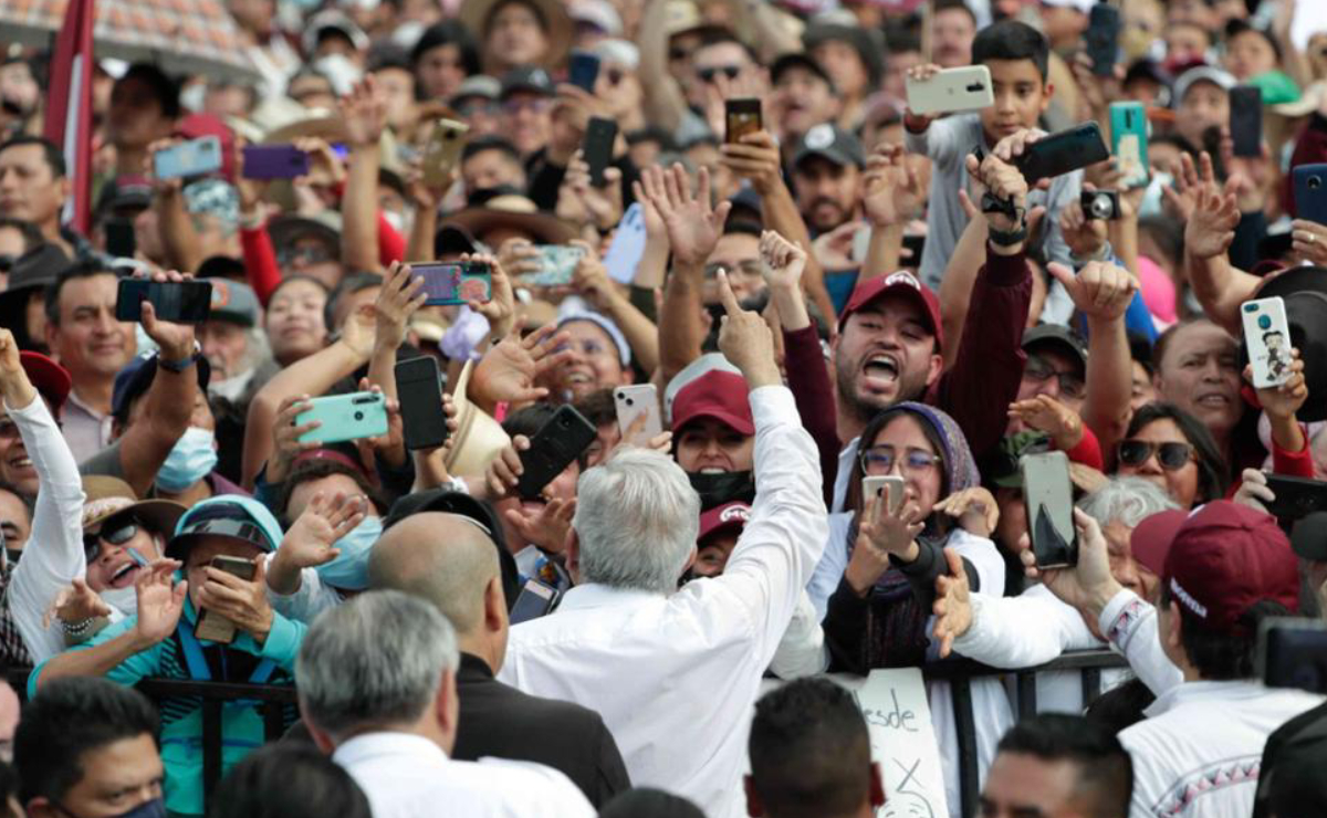 AMLO reconoce al empresario Carlos Bremer por su apoyo al deporte mexicano 