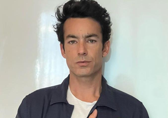 Aarón Díaz reaparece con músculos de acero, luce como nunca sus abs