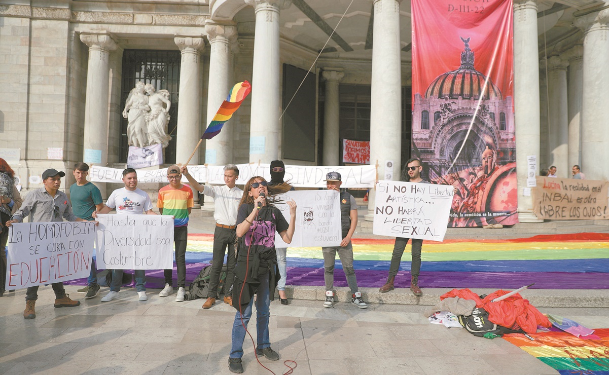 Demanda de la familia de Zapata fincada en la homofobia es improcedente