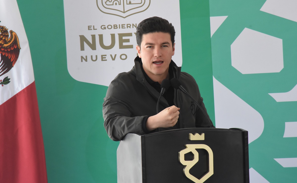Samuel García insiste en que se aplicará la ley a Pemex por contaminar