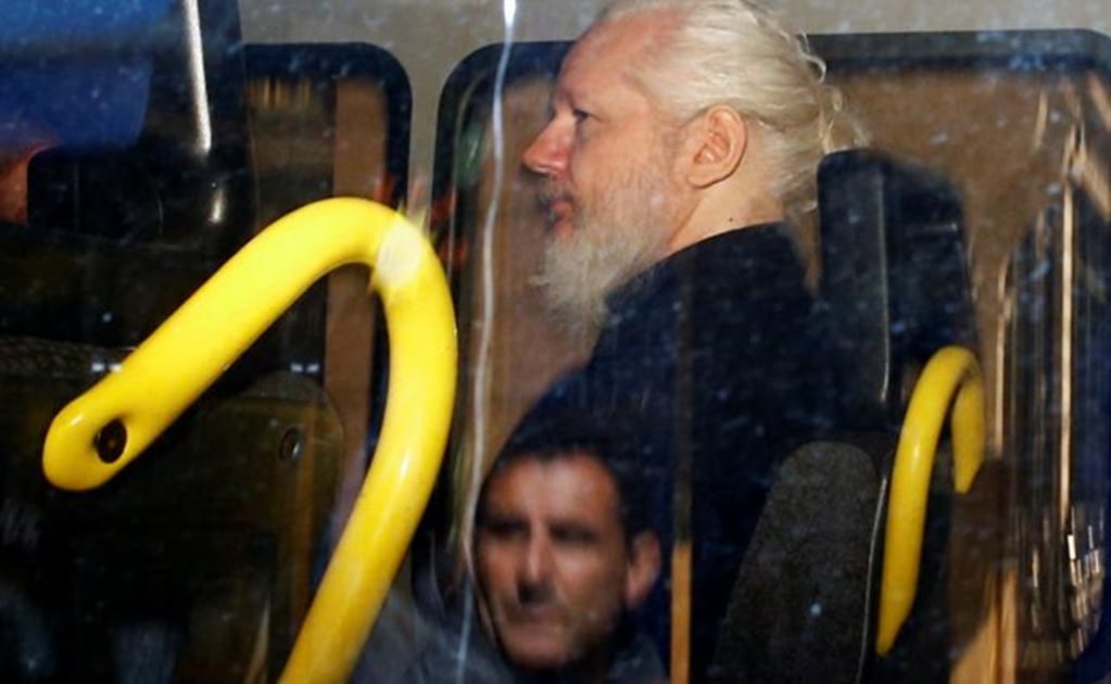 "Liberen a Julian Assange o lo pagarán", amenaza Anonymous