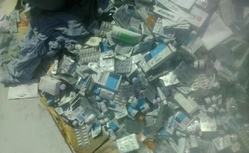 Hallan en Coahuila tiradero clandestino de medicamentos caducos