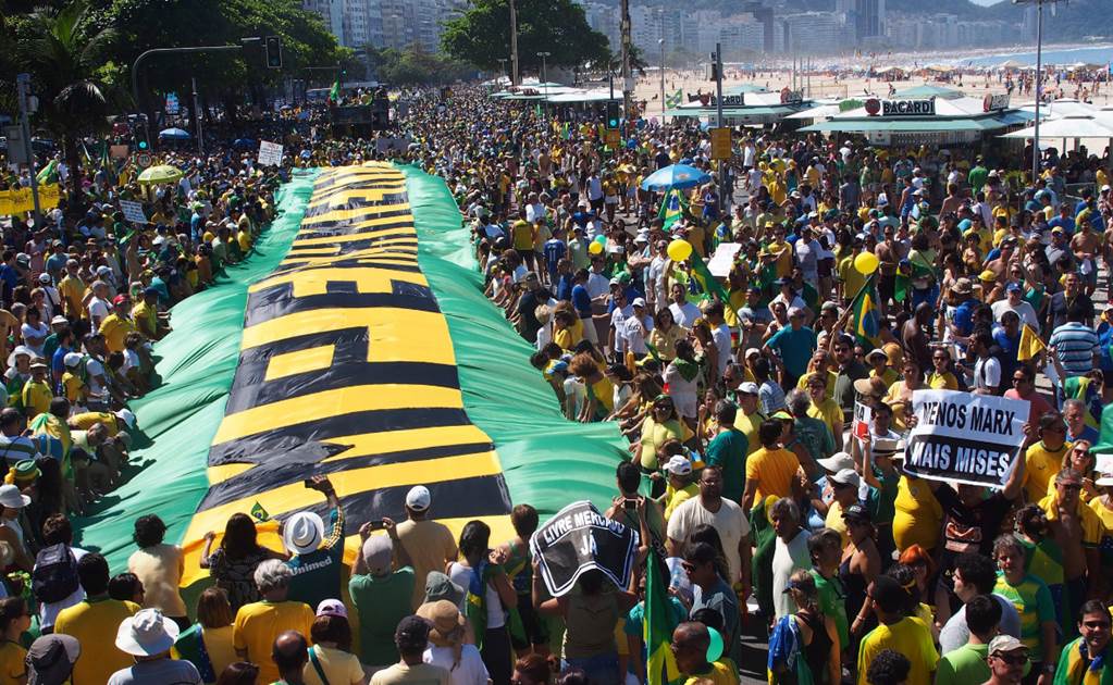 Expresidente Cardoso sugiere a Dilma renunciar
