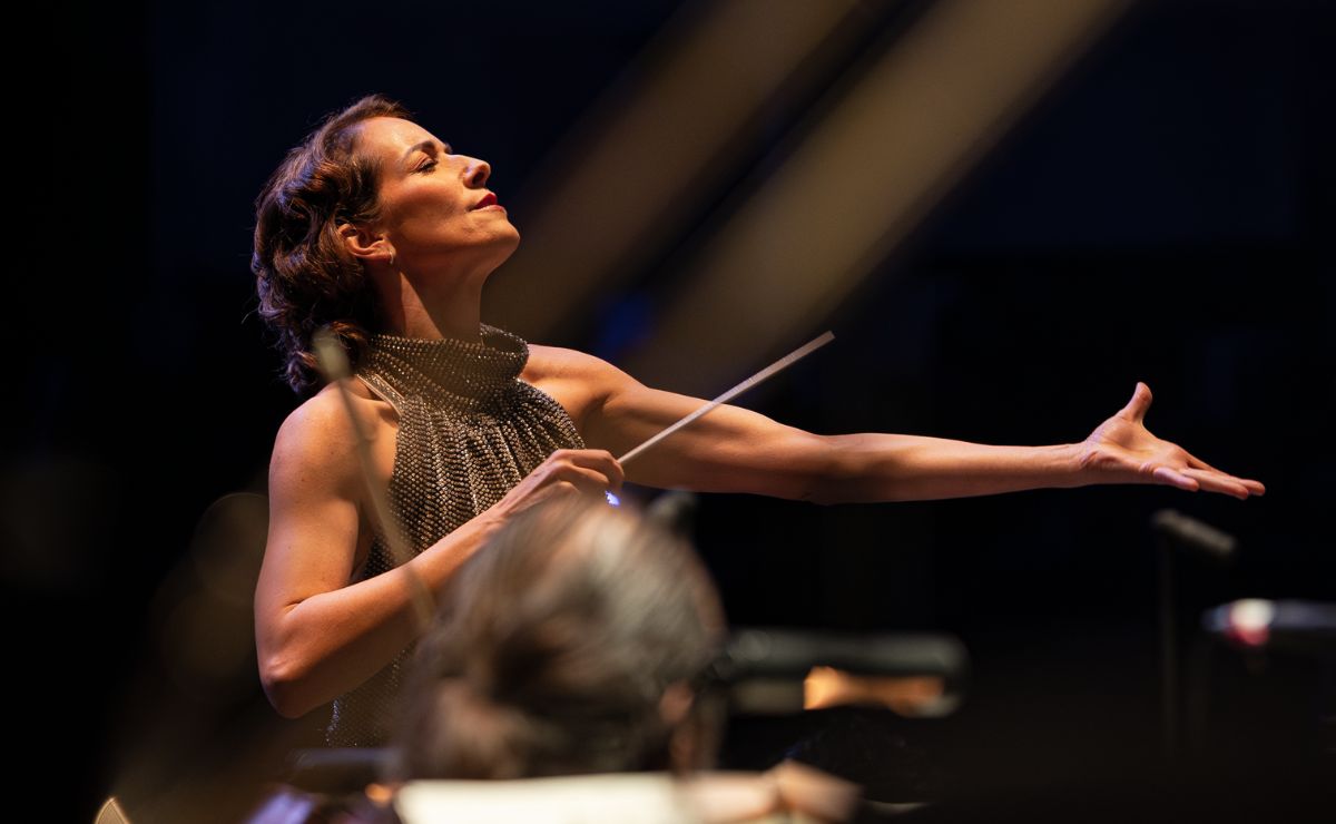 Alondra de la Parra conquista la Ciudad de México con "Gershwin, la vida en azul"
