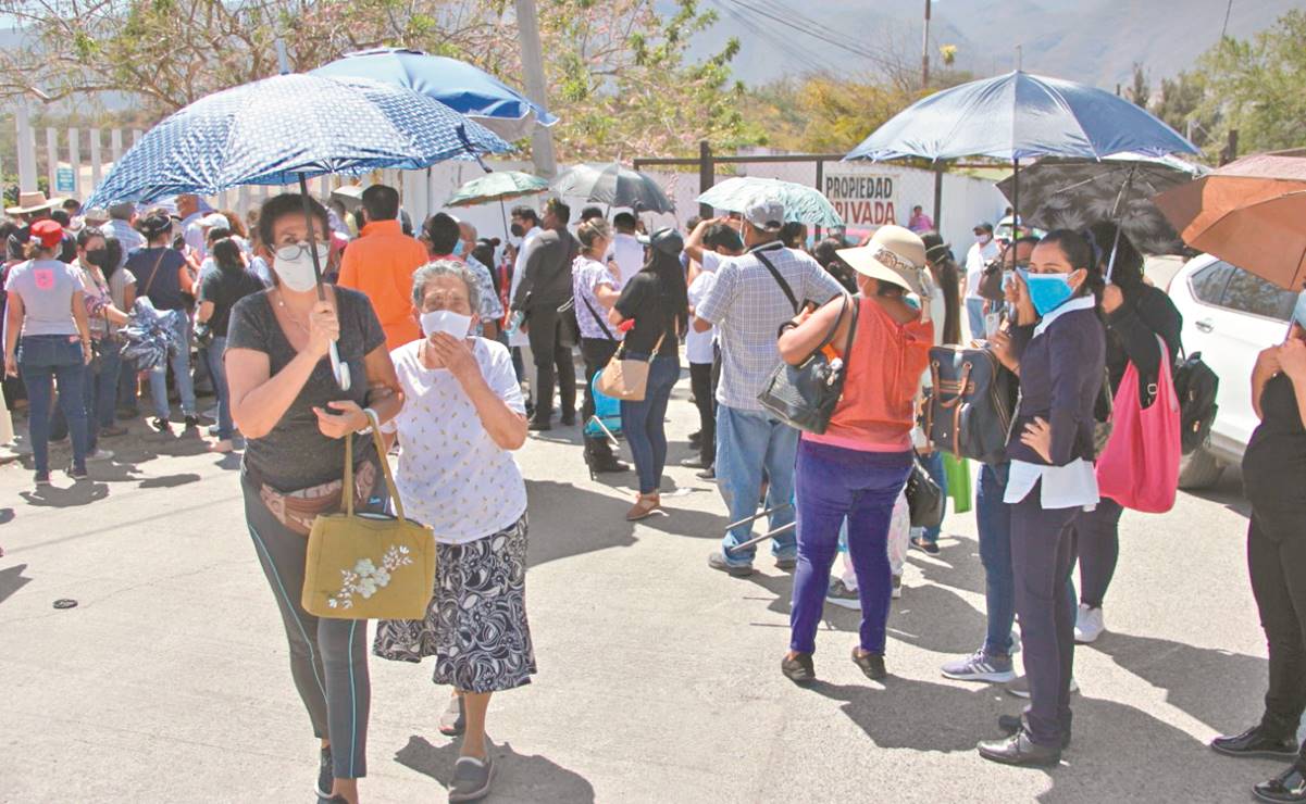 Reina desinformación y desorden en vacunación en Guerrero