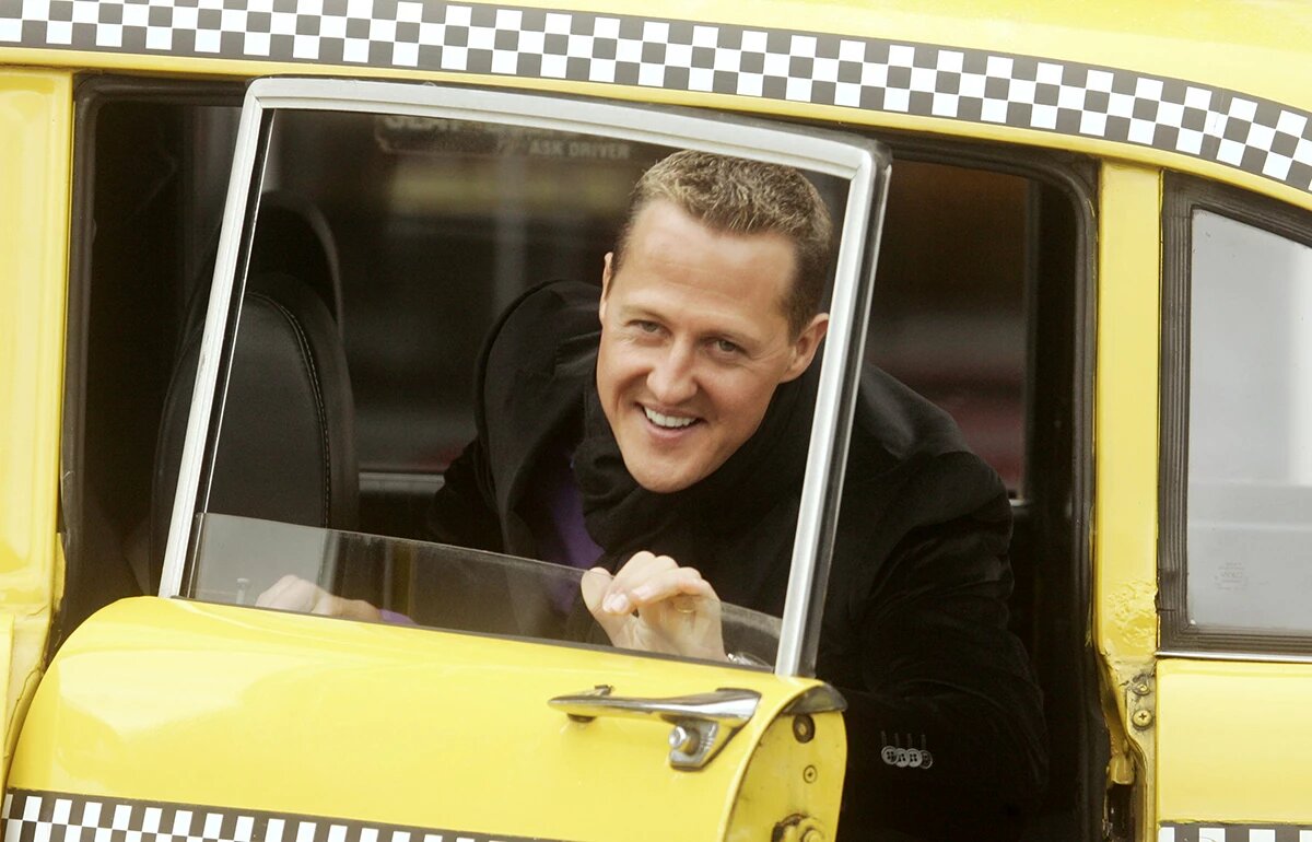 El día que Michael Schumacher, leyenda de F1, manejó su propio taxi porque se le hacía tarde