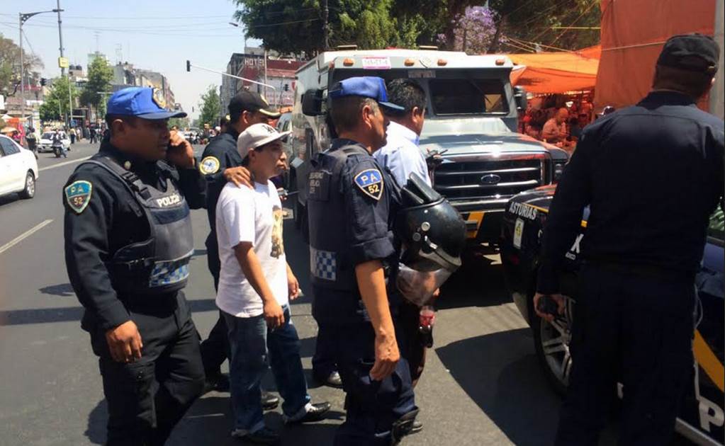 Detienen a tres transportistas por bloquear Tlalpan